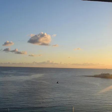 Saint Julians Seafront 200m2 Beautiful アパート Saint Julian's
